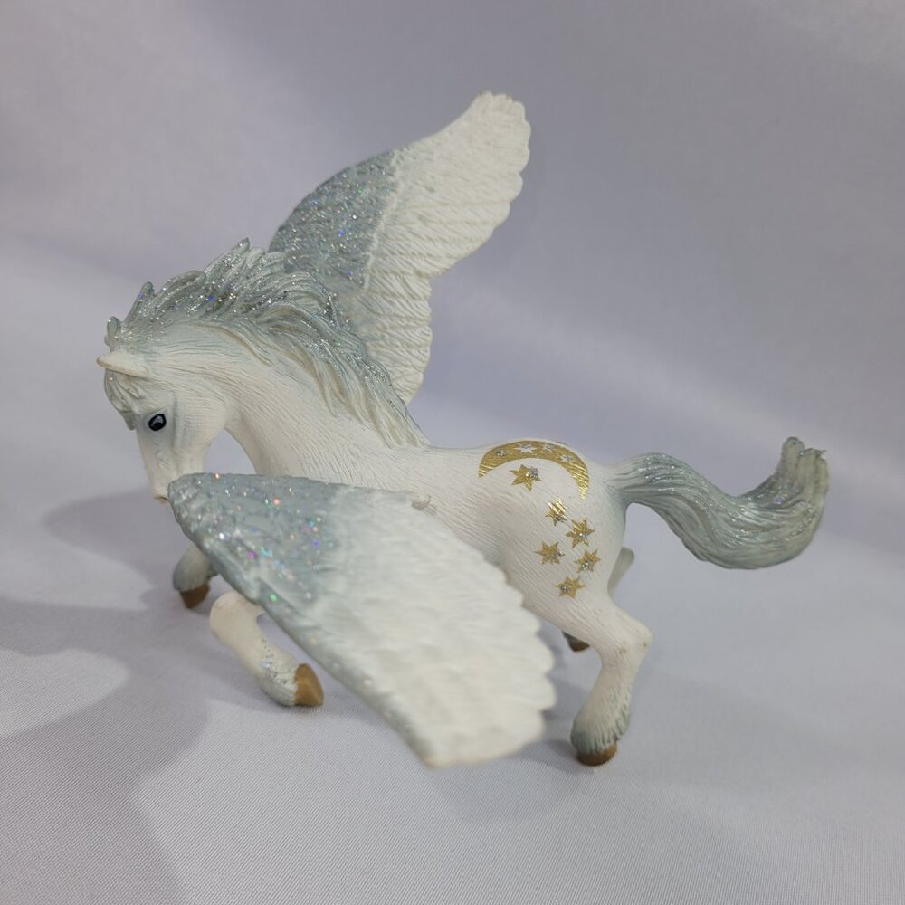 Schleich 6" Pegasus Toy Fantasy Figure RPG Medieval Moon Stars Castles Knights
